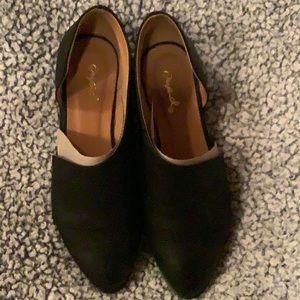 Women’s 5-1/2 Qupid Shoes